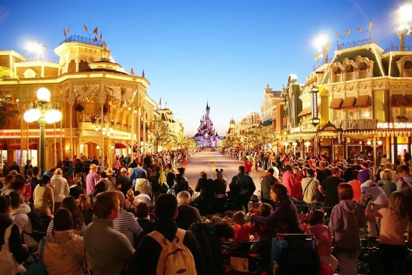 Magic Studio - Disneyland Paris Shopping Village 9 Minutes Chessy  Eksteriør billede